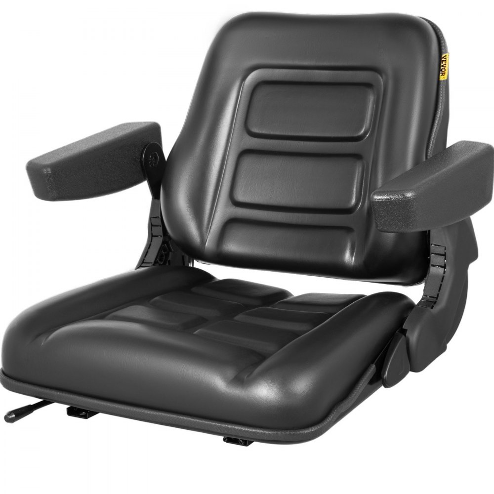 Asiento de carretilla elevadora universal VEVOR negro con respaldo acolchado y reposabrazos plegables.