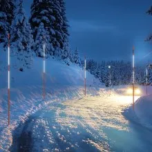 VEVOR Marcadores de entrada, 50 unidades de 48 pulgadas, 0,4 pulgadas de diámetro, postes de fibra de vidrio naranja, estacas de nieve con cinta reflectante, broca de acero de 12 pulgadas y guantes de protección para estacionamientos, pasarelas de fácil visibilidad