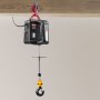 Cabrestante eléctrico 2 en 1 VEVOR, capacidad de 1100 lb, grúa portátil de 1500 W, altura de elevación de 25 pies, 16,4 pies/min con control remoto manual y con cable para fábricas, almacenes y garajes.