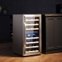 Vinoteca VEVOR para 33 botellas, con doble zona y doble temperatura, independiente, con refrigeración por aire circulante y control digital, puerta de vidrio templado con protección UV, ideal para bar en casa.