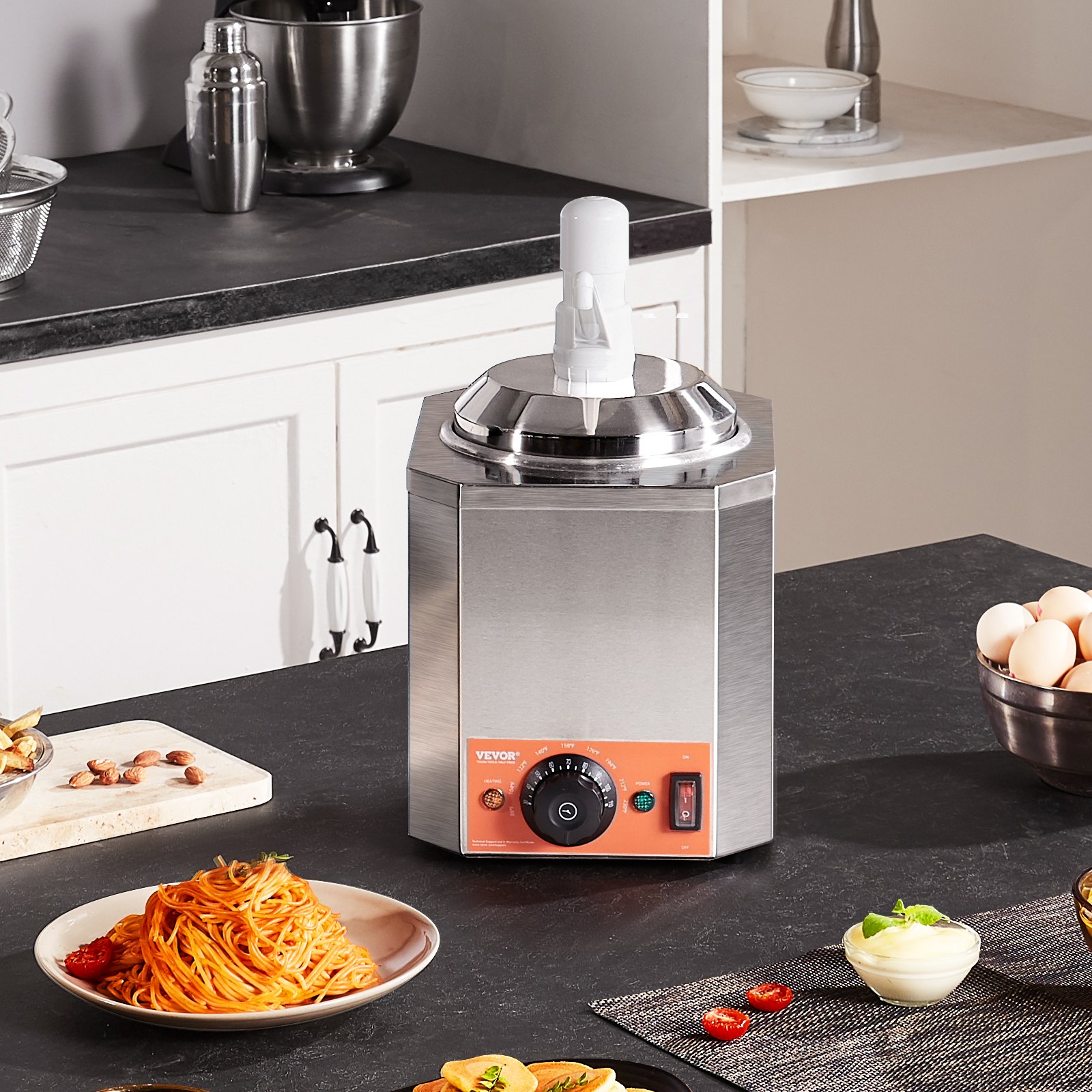 procesador de alimentos VEVOR en cocina moderna con espaguetis y herramientas de cocina.