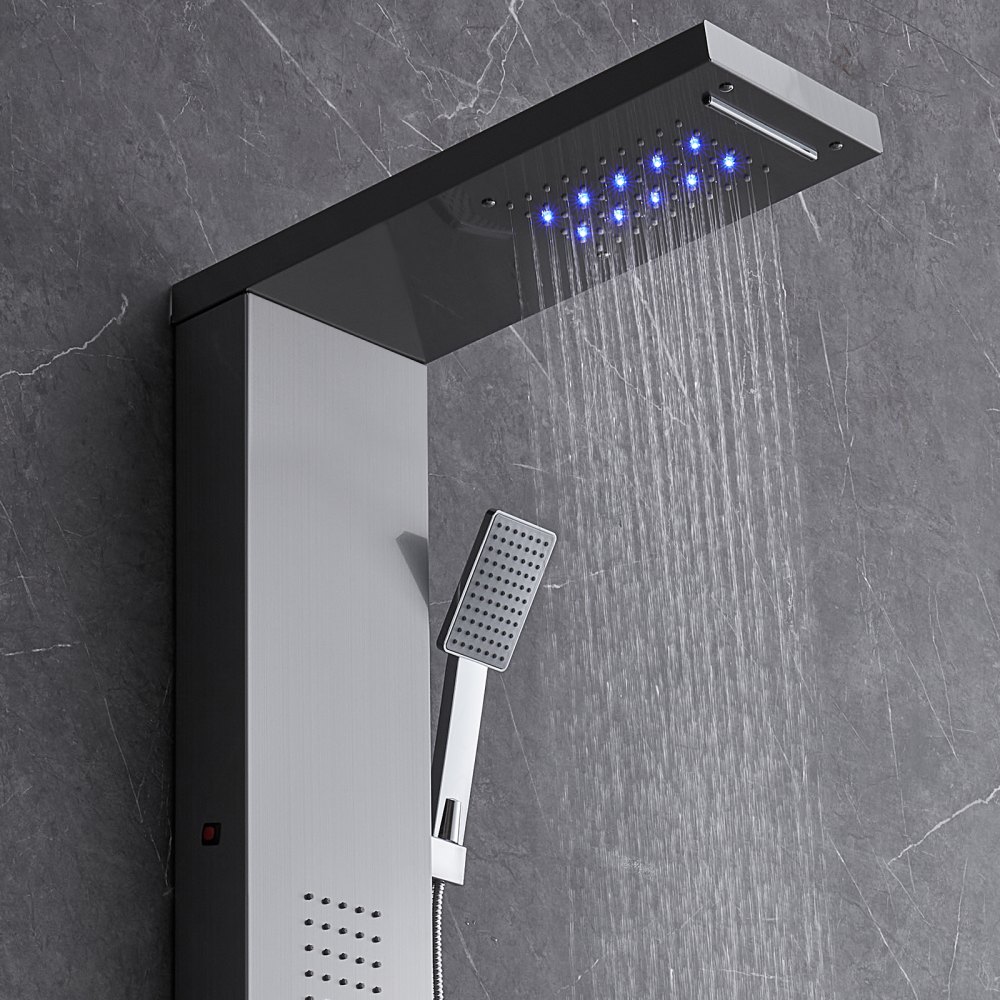 Sistema de panel de ducha VEVOR con cabezal de ducha de lluvia LED y rociador de mano en elegante acero inoxidable.