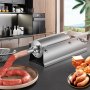 Embutidora de salchichas VEVOR en la encimera de la cocina con salchichas frescas y pan.