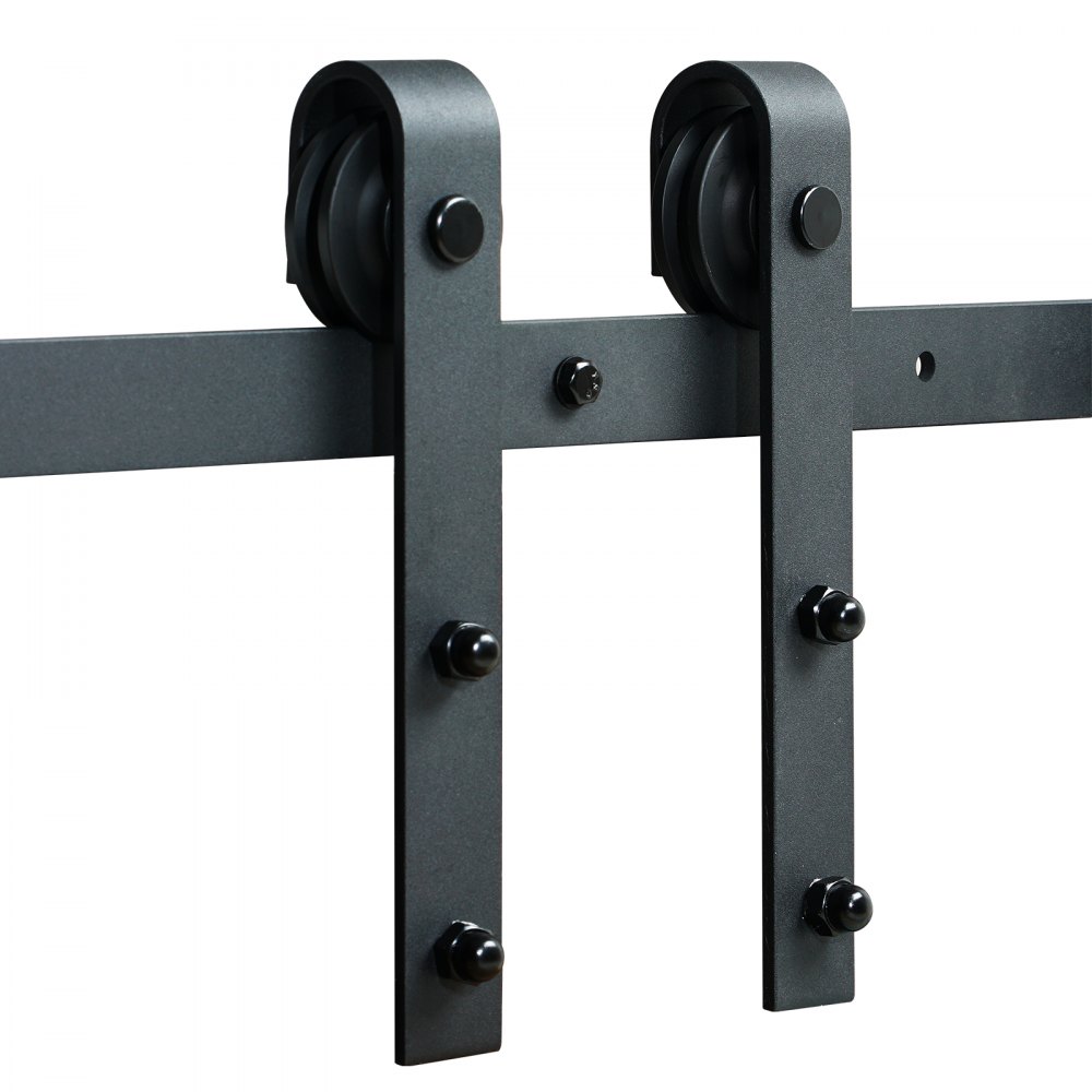 Kit de herrajes para puertas corredizas de granero VEVOR con rodillos y soportes de metal negro.