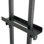Primer plano de soporte para carteles VEVOR de metal negro con altura ajustable y fijación de abrazadera segura.