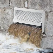 Ventilación de inundación VEVOR, 8" de altura x 16" de ancho x 2" de profundidad Ventilación de inundación de la base, para reducir el daño de la base y el riesgo de inundación, blanco, montado en la pared, para espacios de arrastre, garajes y recintos de altura completa