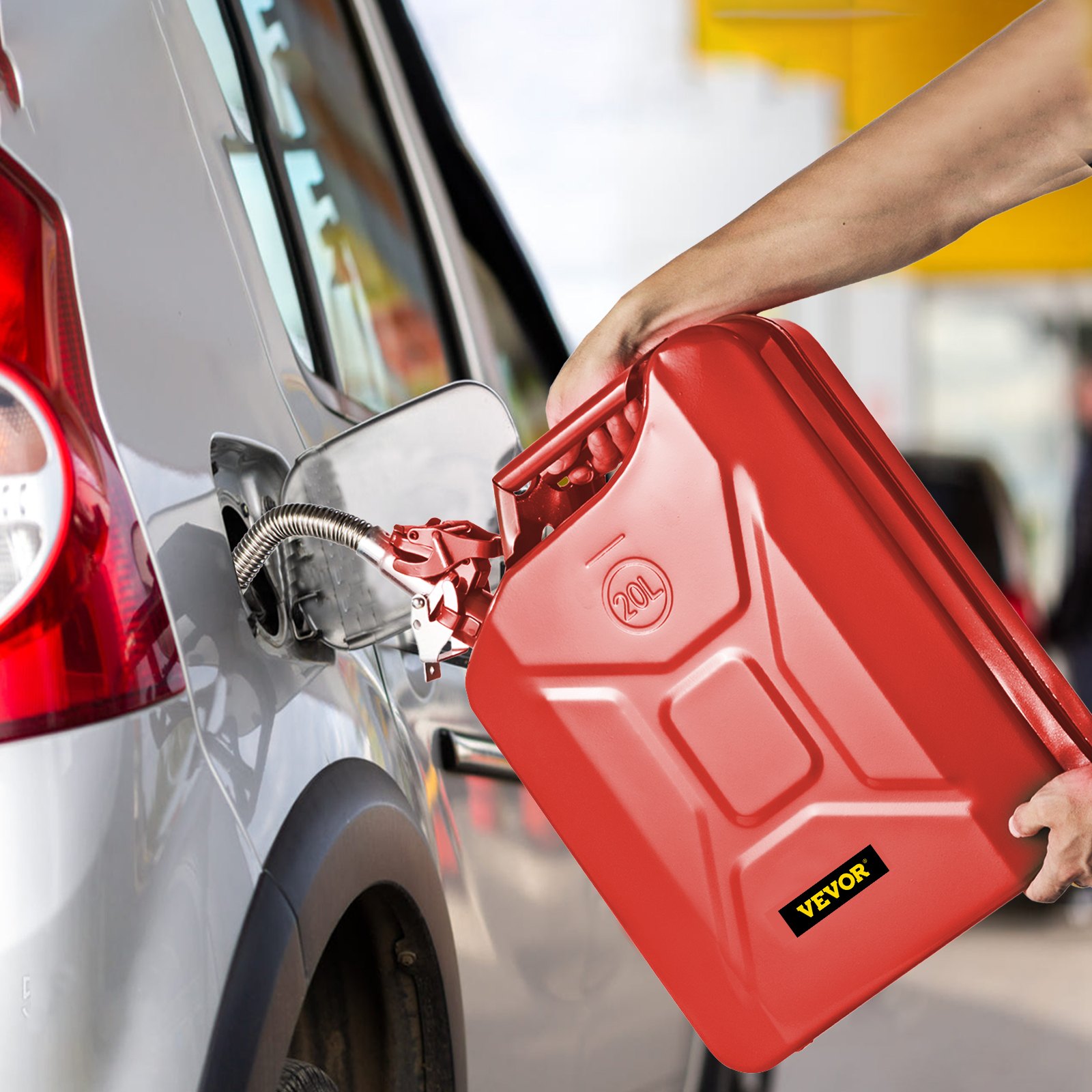 repostar un coche con un bidón rojo VEVOR de 20 l.