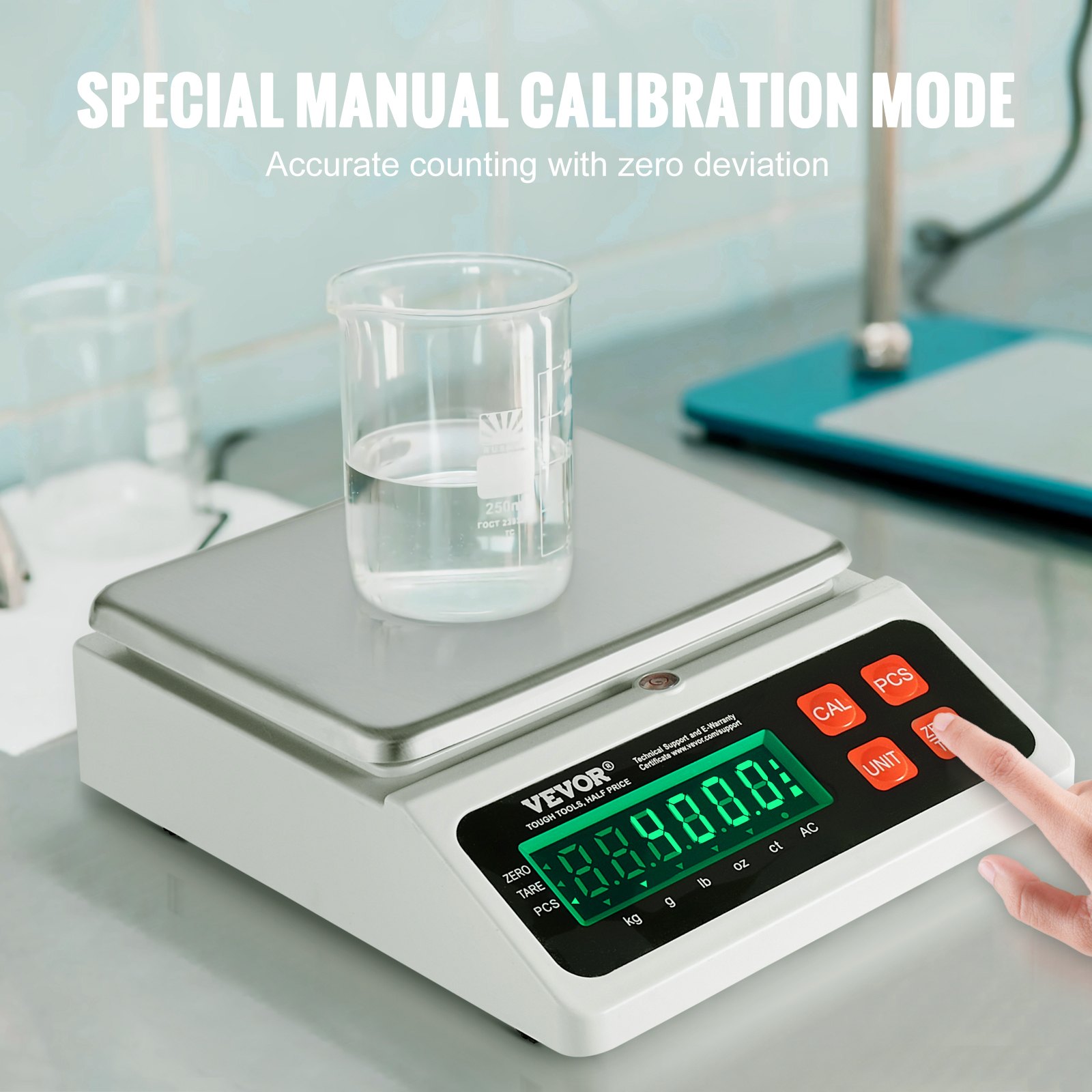 Báscula contadora industrial VEVOR que muestra un vaso con líquido y modo de calibración manual.