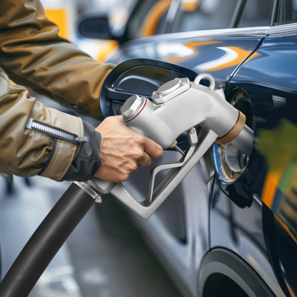 VEVOR - Boquilla de combustible automática de 1.5 pulgadas con giratorio, caudal máximo de 37 GPM, boquilla de bomba de gas diésel con bloqueo de gatillo de 3 velocidades y boquilla de 1.5 pulgadas