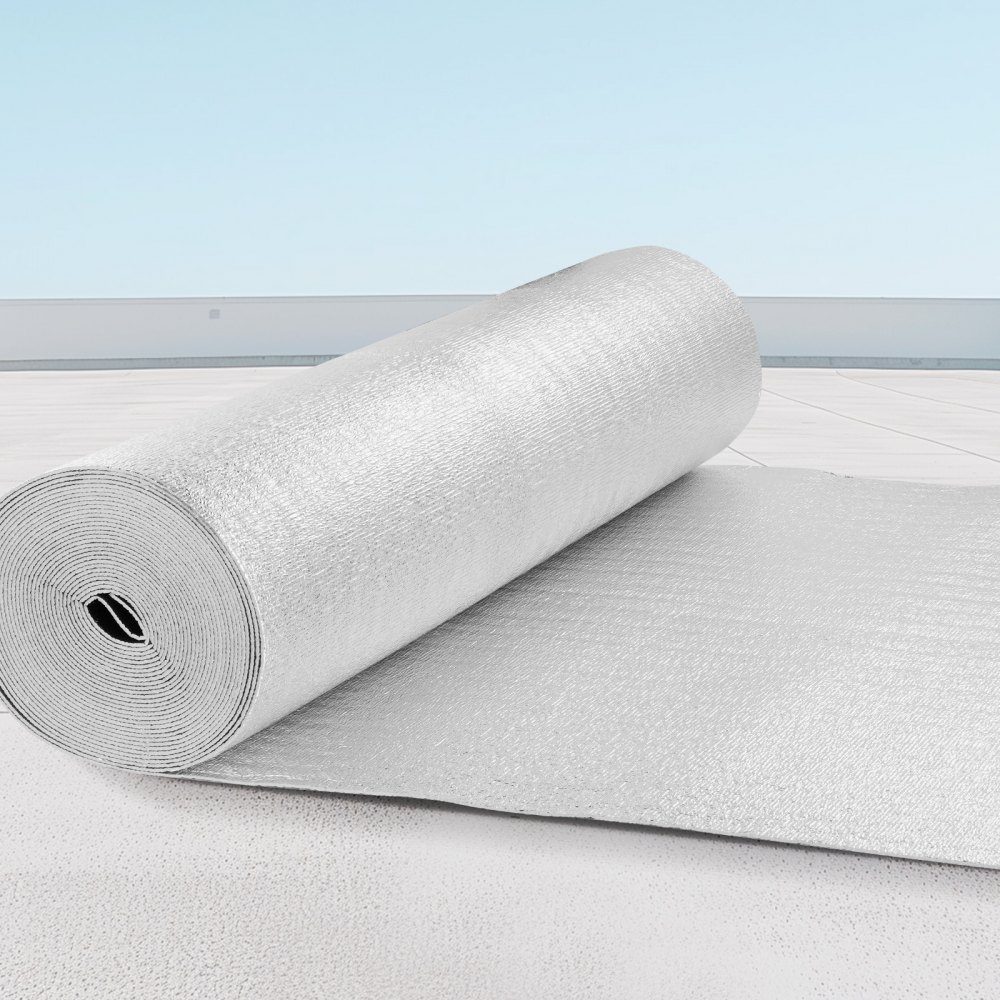 Rollo de aislamiento reflectante doble VEVOR, barrera radiante con núcleo de espuma, 3,2 mm, 122 cm x 15,2 m, lámina de aluminio de doble cara, espuma EPE, escudo reflectante del calor, rollo de aislamiento térmico para ventanas y techos de vehículos recreativos.