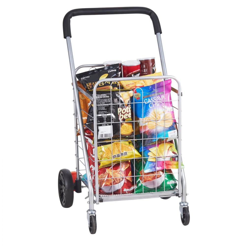 Carrito de compras plegable VEVOR lleno de bolsas de refrigerio y latas de bebidas variadas, con ruedas resistentes.