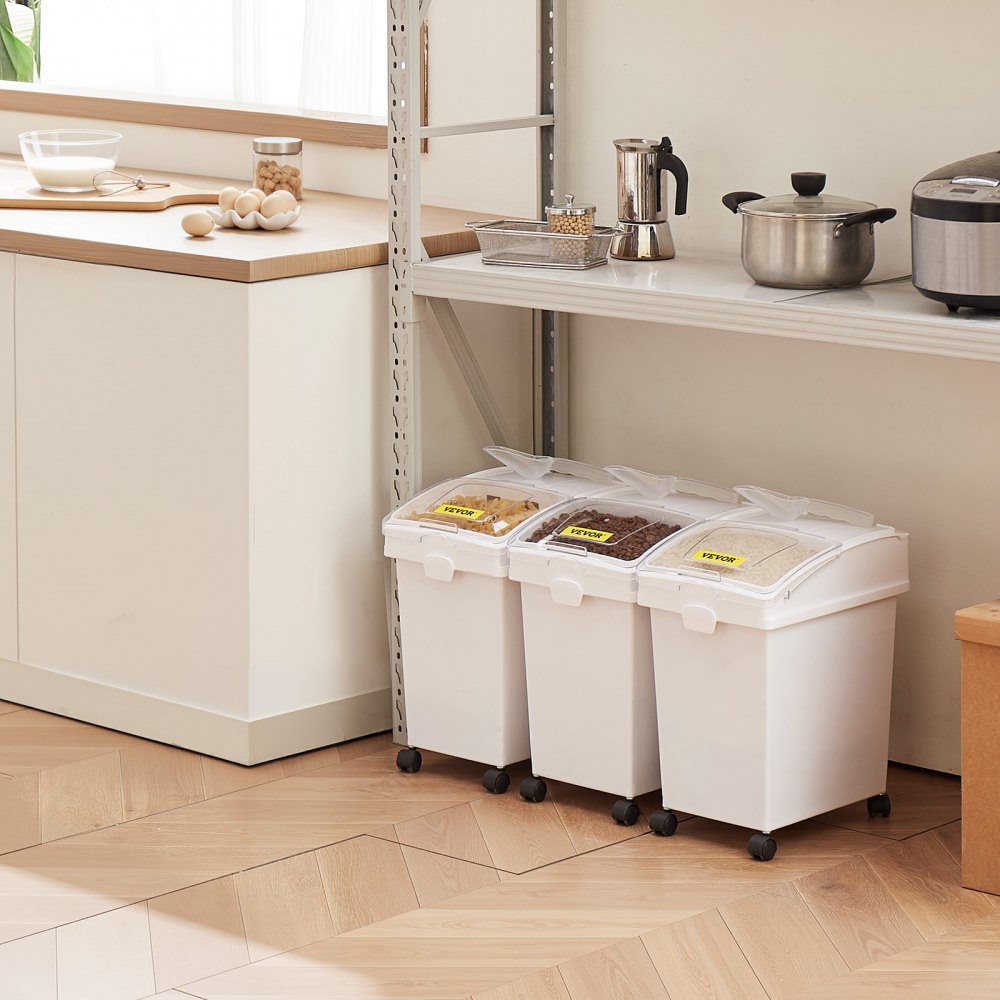 VEVOR Contenedor de ingredientes, contenedor de almacenamiento de ingredientes de capacidad de 6.6 galones, 3 piezas/juego, contenedores de harina de material PP sobre ruedas, contenedor de ingredientes de estante blanco con cuchara y tapa deslizante, contenedores de almacenamiento comercial