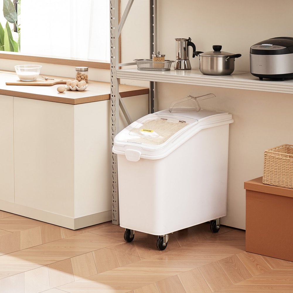 VEVOR Contenedor de arroz para almacenar, contenedor grande de 100 litros (27 galones), dispensador de comida para perros, contenedor para cereales, harina, ingredientes de cocina, contenedores de comida para mascotas con ruedas, pala y tapa hermética (paquete de 1)