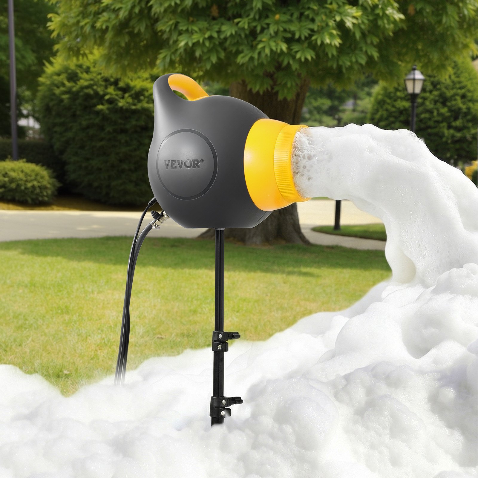 Máquina de espuma VEVOR, cañón de espuma para fiestas de 115 W, máquina de espuma portátil con trípode, potente máquina de espuma para fiestas, para patio trasero, piscina, eventos al aire libre, cumpleaños, celebraciones y fiestas, gris y amarillo.