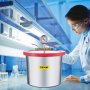Laboratorio con kit de cámara de vacío VEVOR sobre mostrador, científico trabajando en segundo plano.