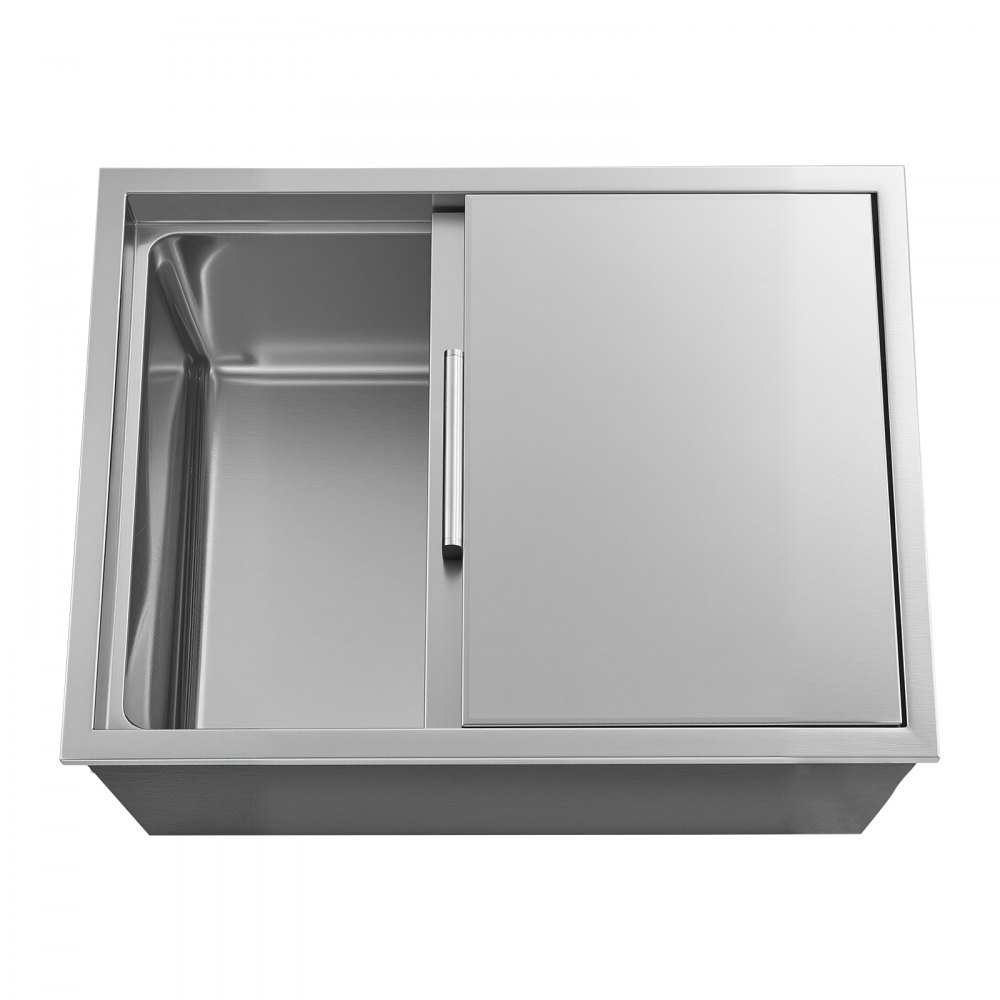 Hielera empotrable VEVOR, 61 cm de largo x 46 cm de ancho x 33 cm de alto, de acero inoxidable, con capacidad de 57.8 cuartos (54.5 litros) y tapa deslizante. Ideal para cocinas exteriores, patios y bares. Incluye juego de tubo de drenaje. Perfecta para enfriar vino y cerveza.