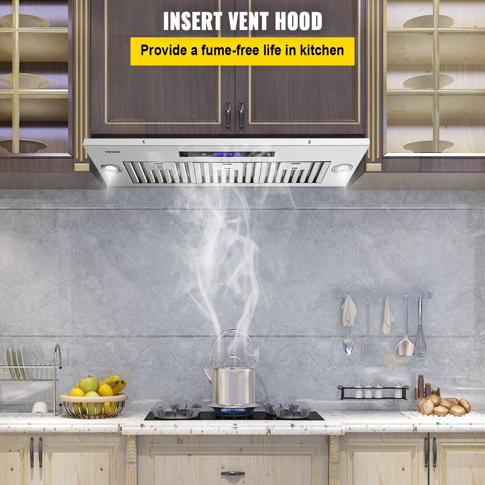 Cocina moderna con campana extractora insertable VEVOR sobre una olla de cocción, que captura el vapor y una encimera organizada.