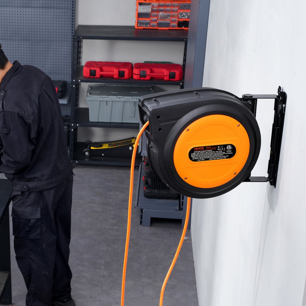 VEVOR Carrete de Cable de Extensión Retráctil, 80 Pies, 12 AWG/3C SJTOW, Cable de Alimentación con Toma Triple Iluminada, Disyuntor de 15 A, Soporte Giratorio de 180° en Techo o Pared, Naranja