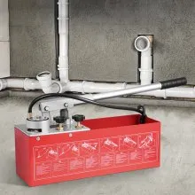 Bomba de prueba hidrostática VEVOR, máx. 25 bar/362 PSI, kit de comprobador de presión de agua manual hidráulico de doble válvula con manómetro, tanque de agua de 2,8 galones, manguera de 4,6 pies con conector de rosca externa de 1/2 pulgada para tubería