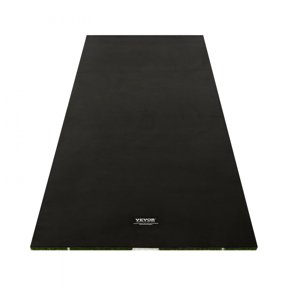 Alfombrilla de lanzamiento de softbol VEVOR con borde verde, superficie negra y costuras blancas visibles.