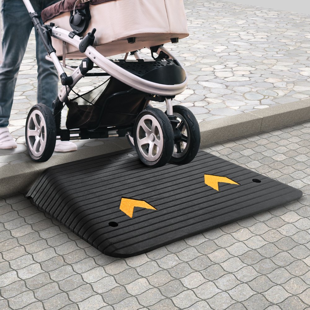 VEVOR Rampa de Umbral Altura 10,2 cm Rampa de Goma para Acera con 1 Canal Carga de 15 T Superficie Texturizada Antideslizante para Silla de Ruedas Coche Scooter Muelle Garaje 90,2x62x10,2 cm