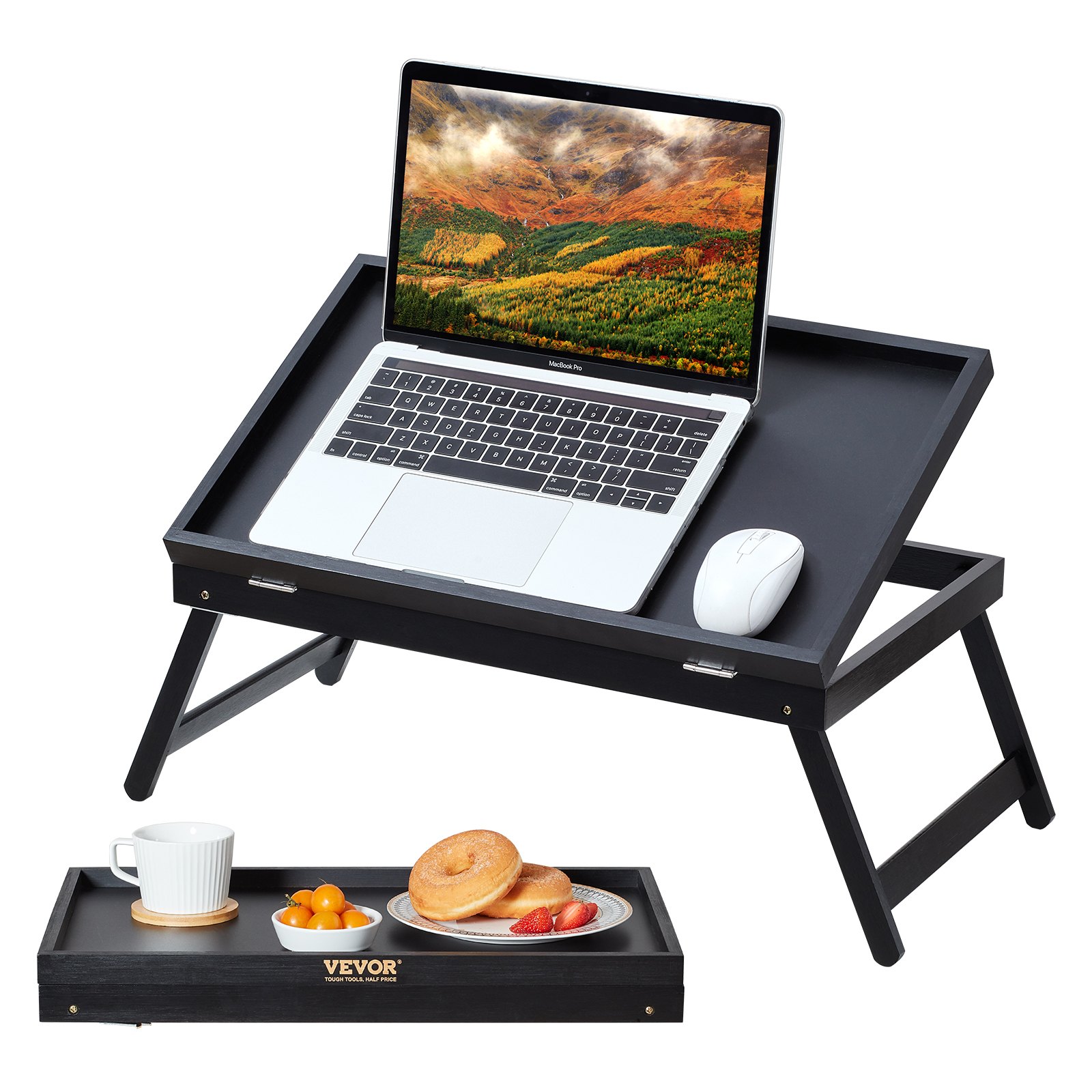 Computadora portátil y mouse sobre la mesa de cama VEVOR, con una sección separada para café y pasteles.