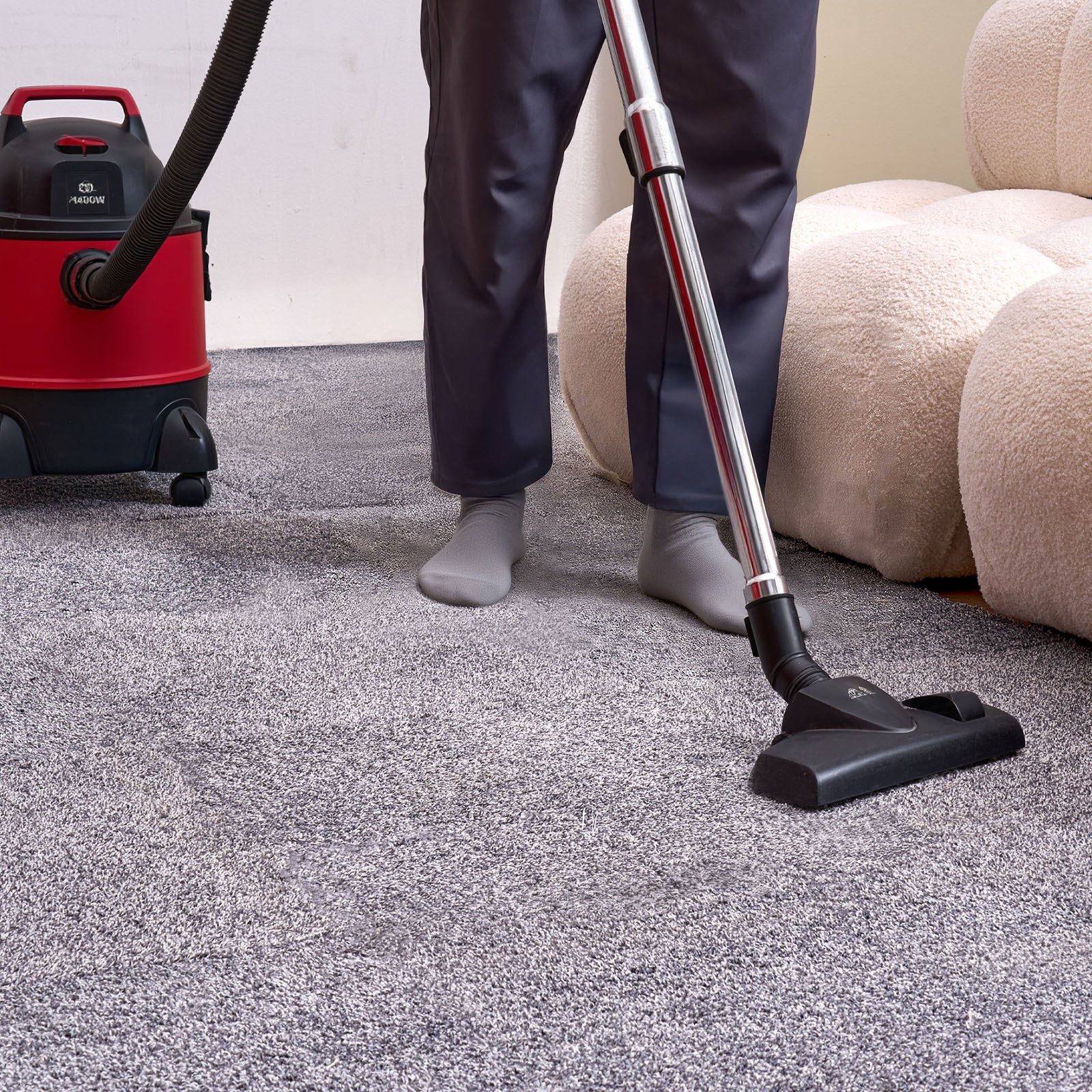 VEVOR Alfombra en losetas de 45 x 45 cm, paquete de 10, alfombra cuadrada desmontable y resistente a los daños, autoadhesiva, suave y acolchada para el suelo del hogar, para una cobertura de 22,5 m², fácil de instalar para sala de estar y dormitorio, color gris