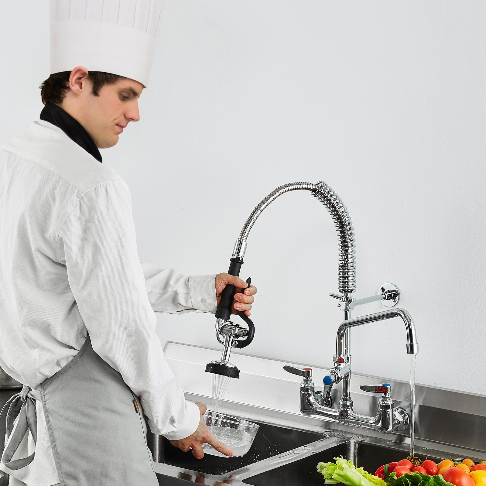 VEVOR Commerciële Kraan met Voorspoeldouche, Keukenkraan 53 cm Hoogte, 30,5 cm Draaibare Uitloop, Wandgemonteerde Keukenkraan, Messing Unit met Uittrekbare Douche, voor 1/2/3-Cubicle Wastafel