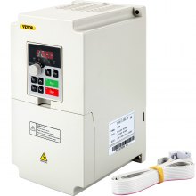 VEVOR Variabele Frequentie Omvormer 7,5 KW Frequentie Omzetter 220x118x148 mm Driefasige Frequentieomvormer van ABS-vlamvertragend Materiaal met Meerdere Bescherming voor Extruders Snijmachines enz