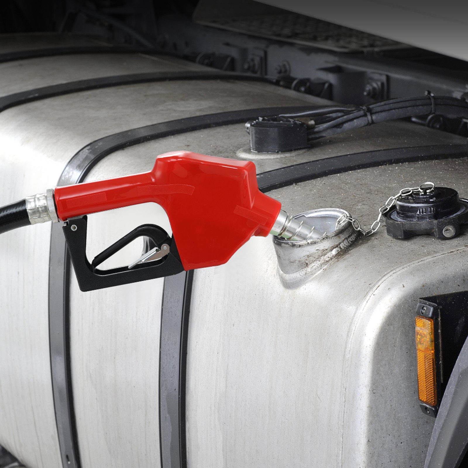 VEVOR dieselpomp, 155 W brandstofpomp, zuigpomp, 1/4 HP stookoliepomp, 12 V, 8 m opvoerhoogte, 3 m aanzuighoogte, zelfaanzuigend, automatisch doseermondstuk, 4 m uitlaatslang voor diesel, kerosine en transformatorolie.