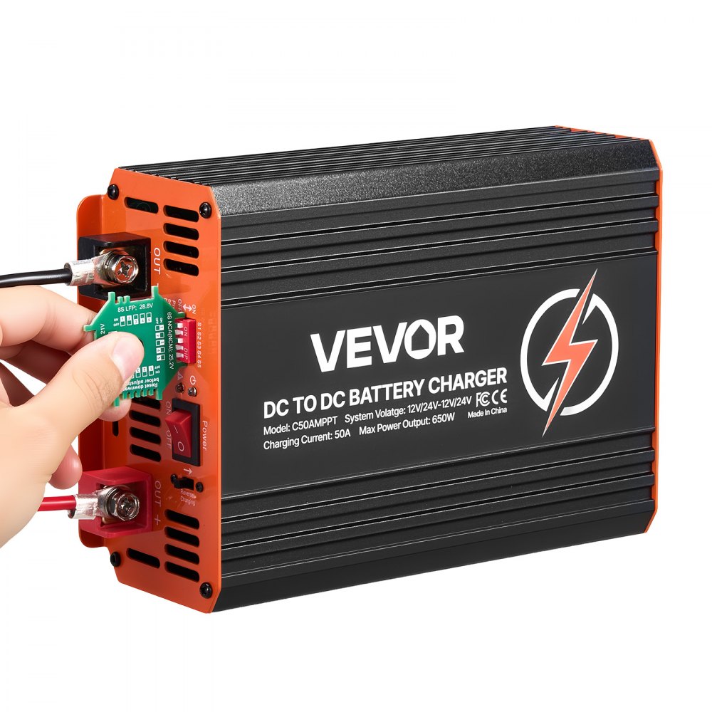 VEVOR DC-DC acculader met MPPT 650 W 50 A, laadbooster met dubbele ingang voor zonnepanelen/dynamo's, geschikt voor het opladen van LiFePO4 loodzuuraccu's, 12 V/24 V, voor noodstroomvoorziening in campers en thuis.