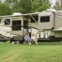 VEVOR RV Fifth Wheel Landing Gear 276602, stalen versnellingsbak met universele bevestiging, voor Lippert Venture, Atwood, Stromberg Carlson Landing Gear Systems, vervangt LG-179015, in hoogte verstelbaar, zwart