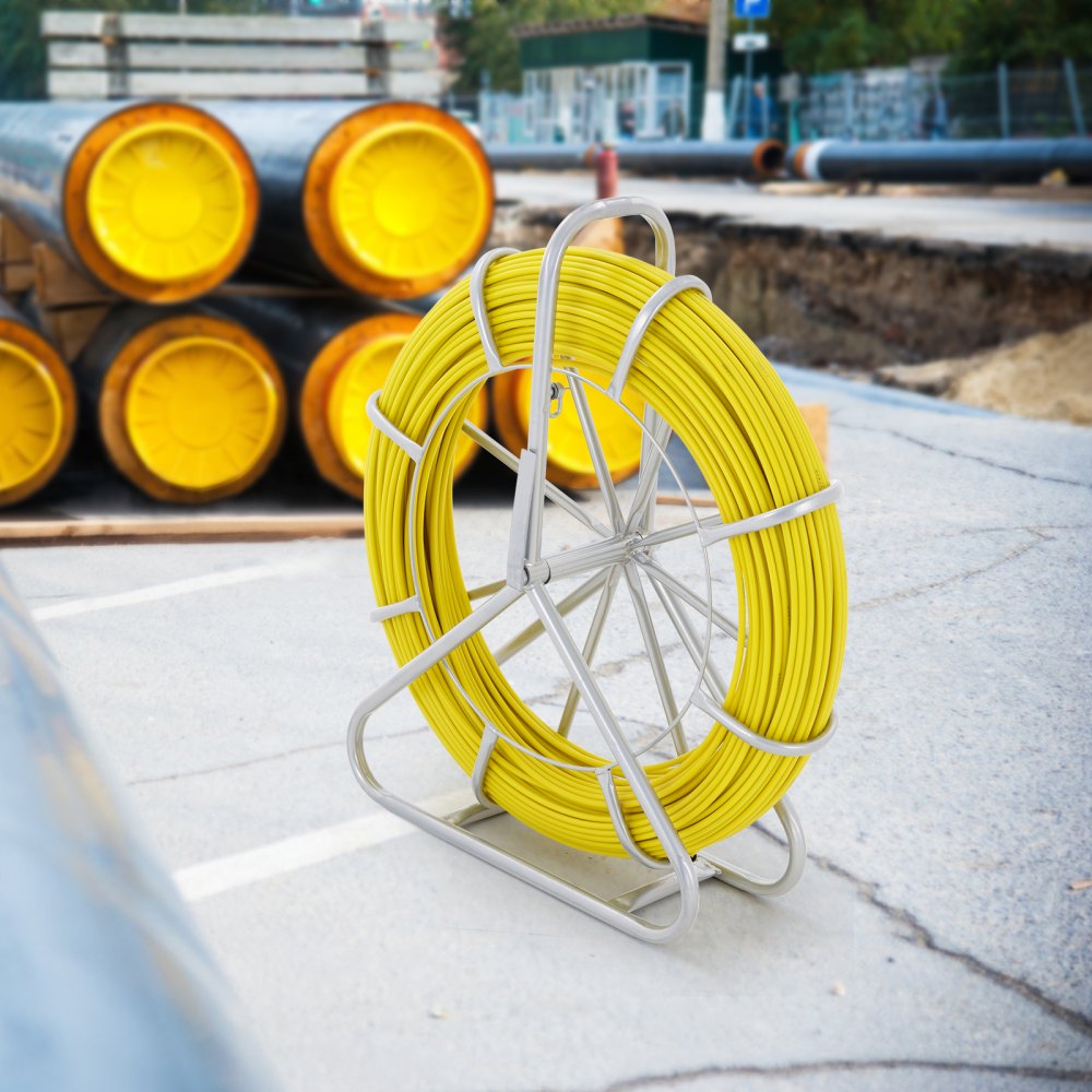 VEVOR Fiberglass kabelwiel Ø 6,35 mm x 129,5 m Fiberglass staaf inclusief stalen molen Handschoenen Remhendel Metalen trekkoppen Vislint -40 ℃ tot +80 ℃ Trekhulp Treklint Trekspiraal