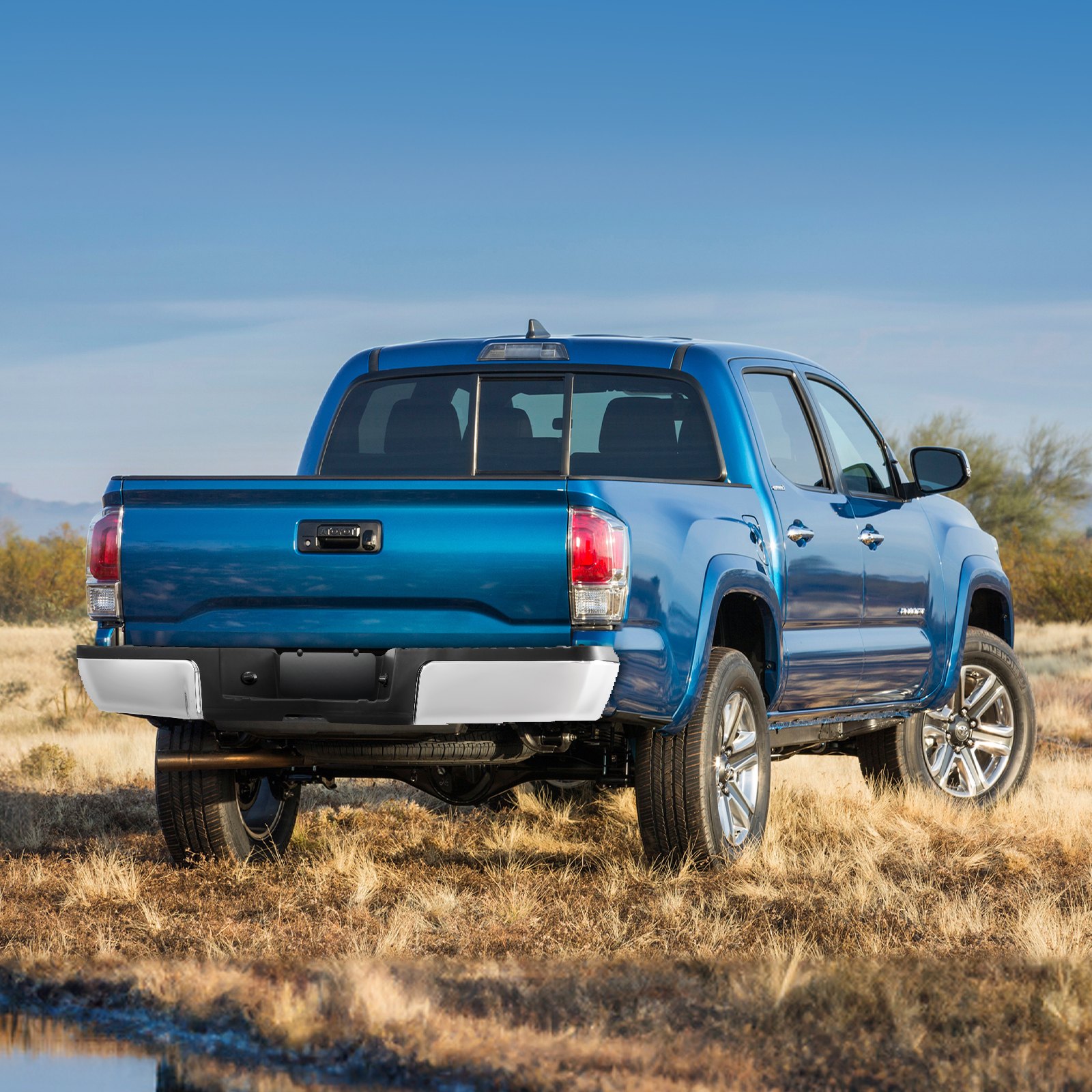 VEVOR Achterbumper, compatibel met 2008-2016 Ford F250/Ford F350 Super Duty, chromen stalen achterbumper, montage vervangende achterbumper met kentekenplaatverlichting en treeplank