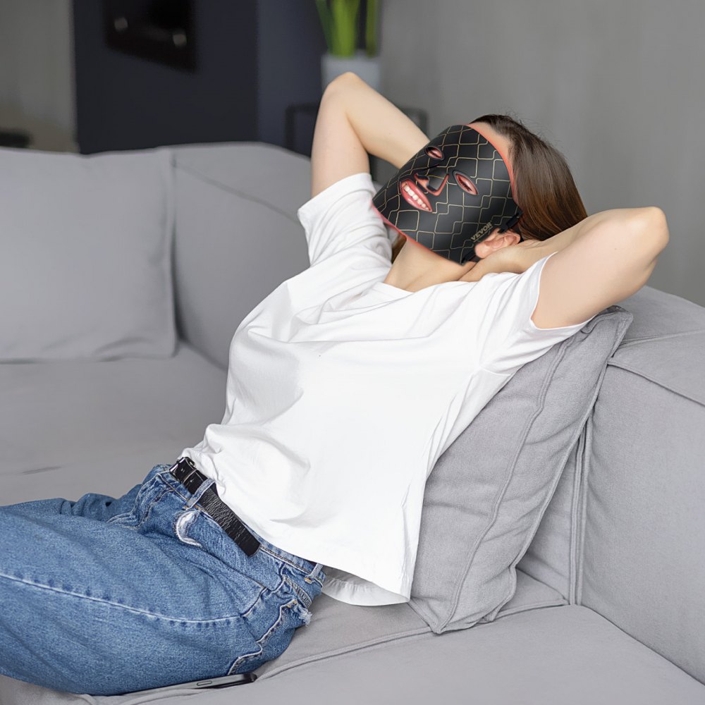 VEVOR Roodlichttherapie voor het gezicht, Roodlichttherapiemasker met 3 golflengten en 3 intensiteitsniveaus, LED-gezichtsmasker met lichttherapie, Draagbaar gezichtsverzorgingsapparaat voor de gezondheid van de huid, Anti-aging Rimpel