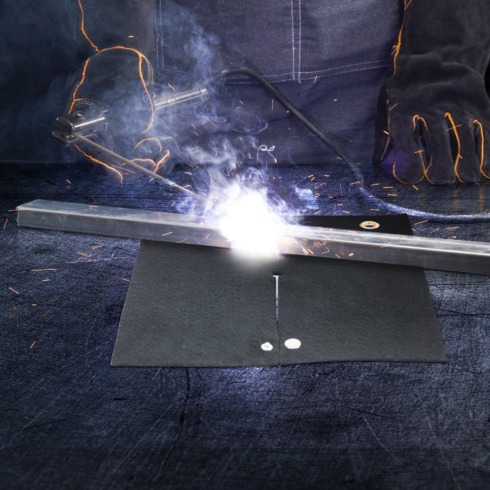 VEVOR Welding Blanket, 12" x 12" Carbon Fiber Heat Shield Welding Mat, Up To 1800°F Heat Resistant, Flame Protector Pad Plumbing Hole Propane Torch, Soldering Pad with Metal Grommets for Copper Pipe