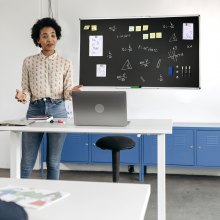 VEVOR schoolbord, krijtbord met aluminium frame, 175 x 100 cm droog uitwisbaar bord, inclusief 1 magneetdoekje en 3 droog uitwisbare markers, zwart oppervlak