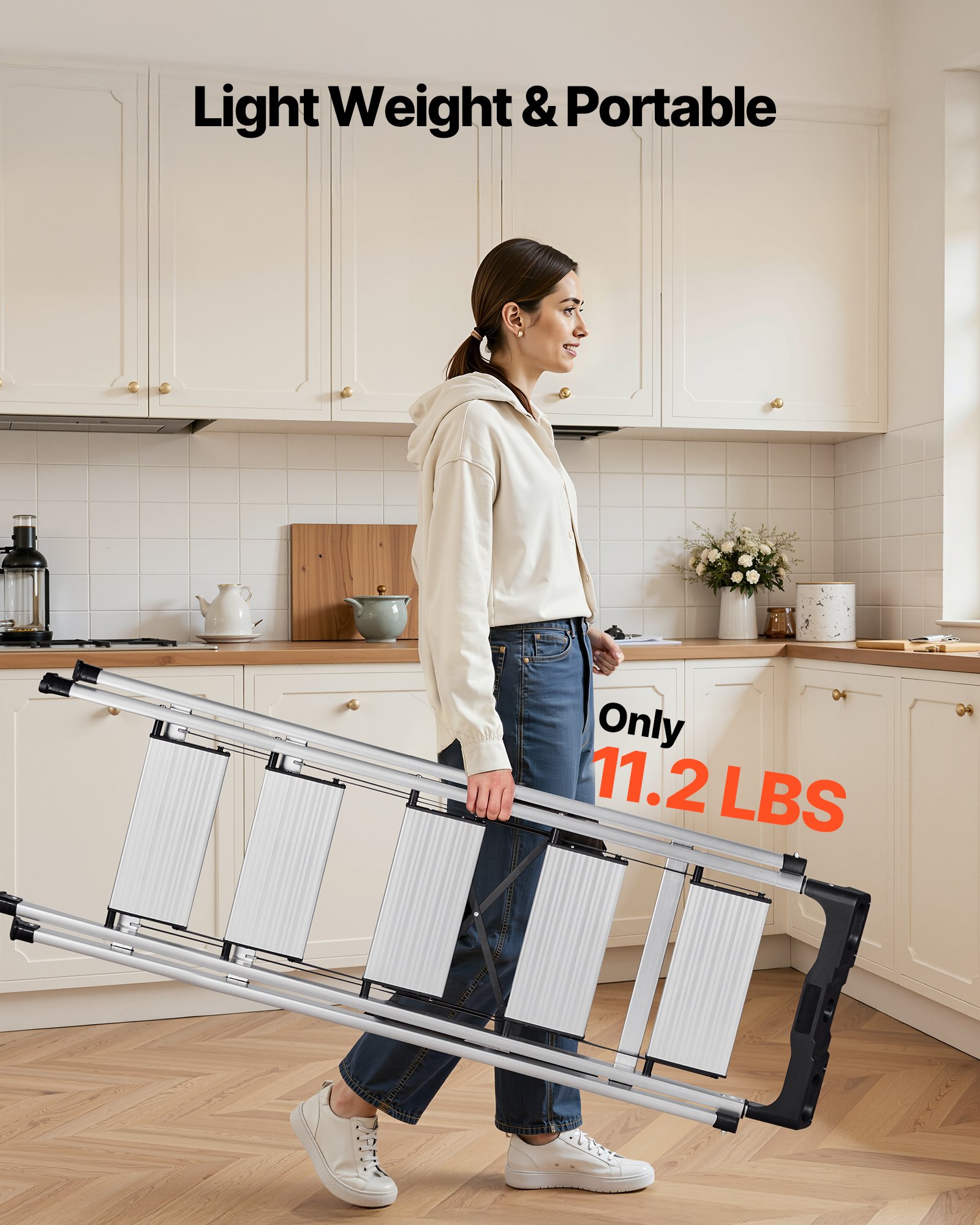VEVOR 5-treden opvouwbare ladder met antislip treden en comfortabele handgreep, huishoudladder met een draagvermogen van 150 kg, aluminium veiligheidsladder voor keuken, magazijn, huis en kantoor, zilverkleurig