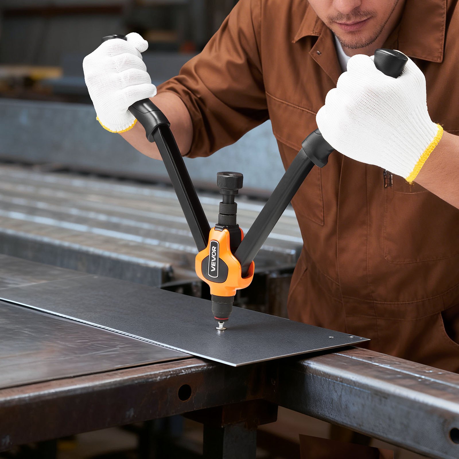 VEVOR klinknagelmoerenset 42 cm, tweehandig klinknagelgereedschap met 13 tanden en 130 moeren in metrische en SAE-maten M3, M4, M5, M6, M8, M10, M12, 1/2-13, 8-32, 10-24, 1/4-20, 5/16-18, 3/8-16 UNC