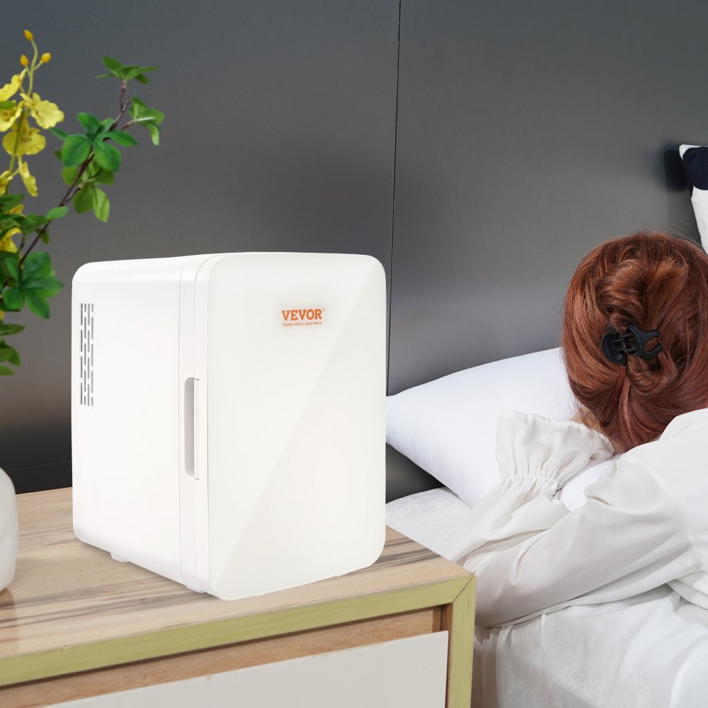 VEVOR 10 L / 12 blikjes minikoelkast, 2 in 1 kleine koelkast Koel- en verwarmingsfunctie, slot Compacte drankkoelkast 9V DC / 220V AC voor kantoor en slaapzaal Drank Cosmetisch wit