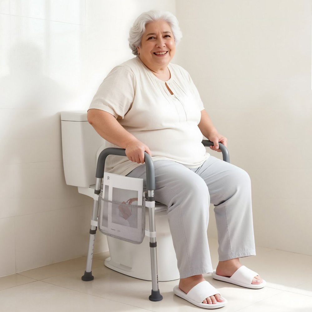 VEVOR toiletbrilverhoger (in hoogte en breedte verstelbaar) met armleuningen, draagvermogen van 181 kg en 4 poten. Verhoogde toiletbril voor ouderen, senioren, mensen met een beperking en zwangere vrouwen.