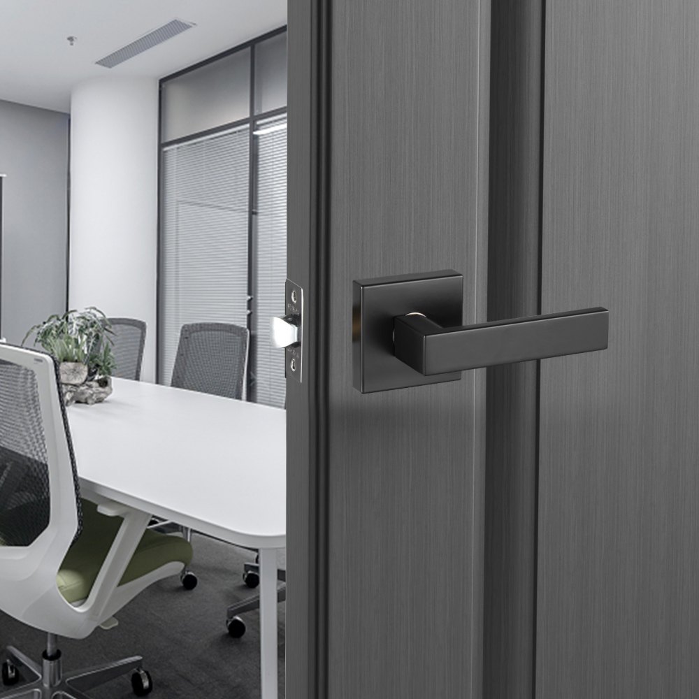 VEVOR Passage Door Handle, 1 Pack Matte Black Door Lever, Left or Right Handing Reversible Lever Non-Locking, 45° Rotation to Open, Universal Square Interior for Hallways, Closets, Meeting Spaces