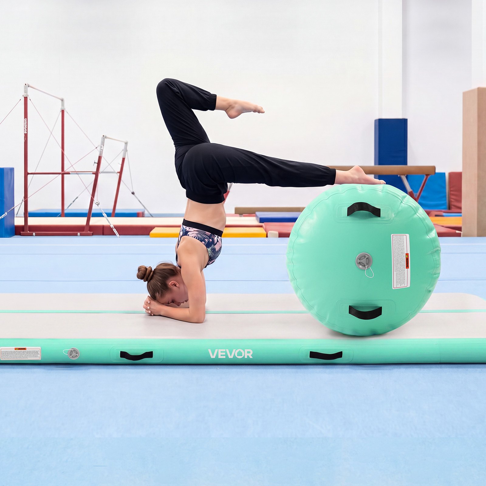 VEVOR Opblaasbare gymnastiekmatset 3 x 1 m Airtruck gymnastiekrol mintgroen voor gym, buiten en yoga, 3,2 psi, versterkte naden, handvatten, met 600W elektrische luchtpomp en opbergtas