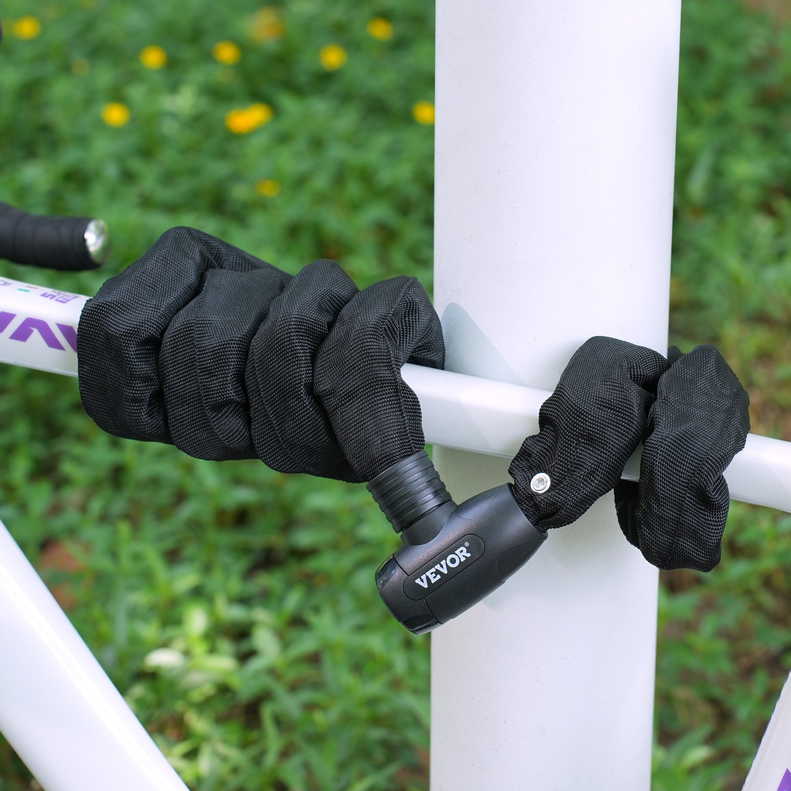 VEVOR 1,8 m lange combinatieketting met 4 sleutels, robuuste antidiefstalfietssloten met hoge beveiliging, perfect voor fietsen, motorfietsen, scooters, fietsen, hekken en poorten.