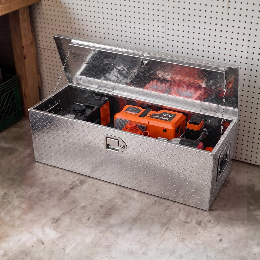VEVOR Heavy Duty verktøykasse for lastebilseng i aluminium, verktøykasse med diamantplater med sidehåndtak og låsetøkler, verktøykasse for oppbevaring for henting, lastebilseng, bobil, tilhenger, 30"x13"x9,6", sølv