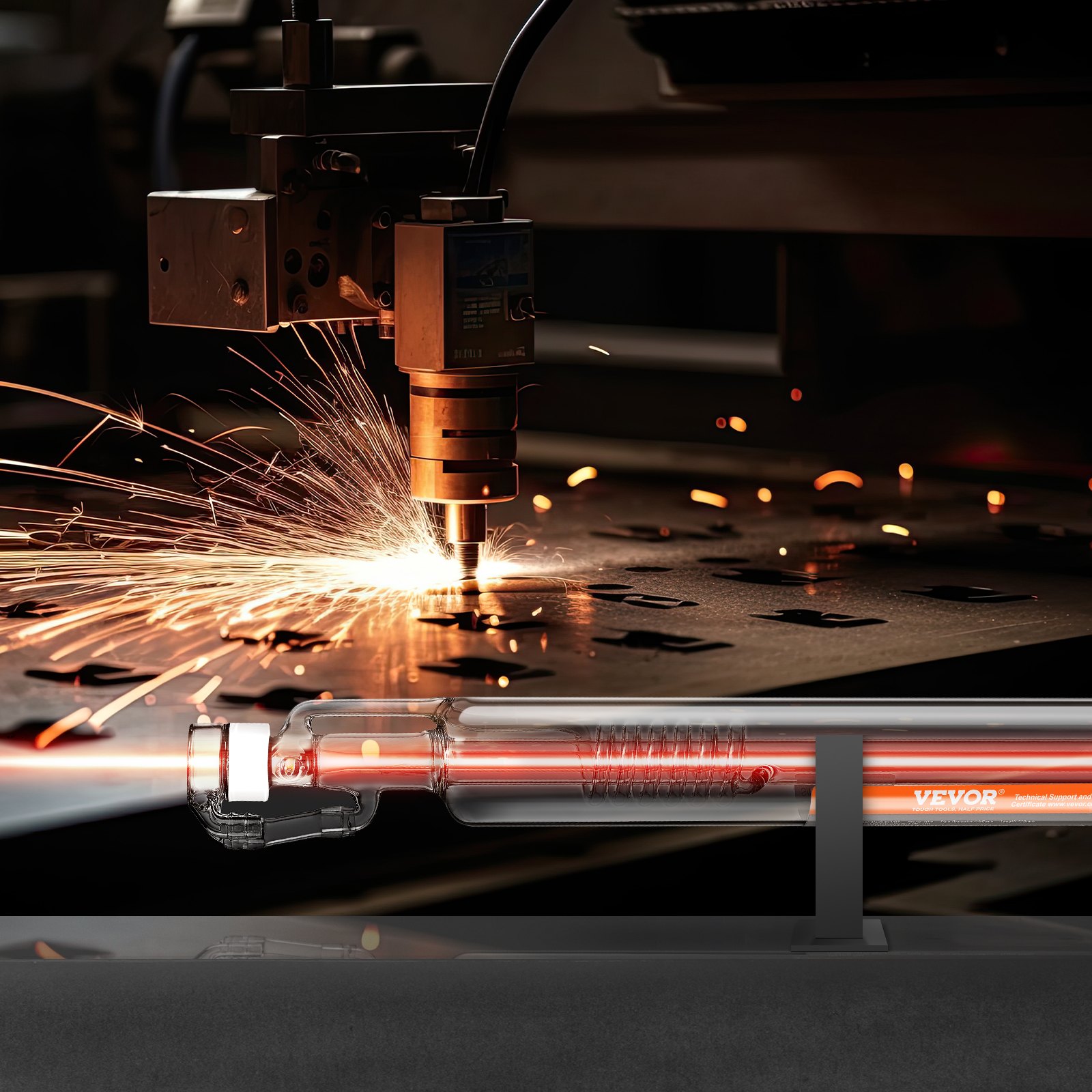 Tuba laserowa CO2 VEVOR Tuba laserowa CO2 40 W, profesjonalna tuba laserowa o długości 720 mm, szklana tuba laserowa CO2 do cięcia laserowego, znakowania laserowego, grawerowania laserowego i cięcia akrylu itp.