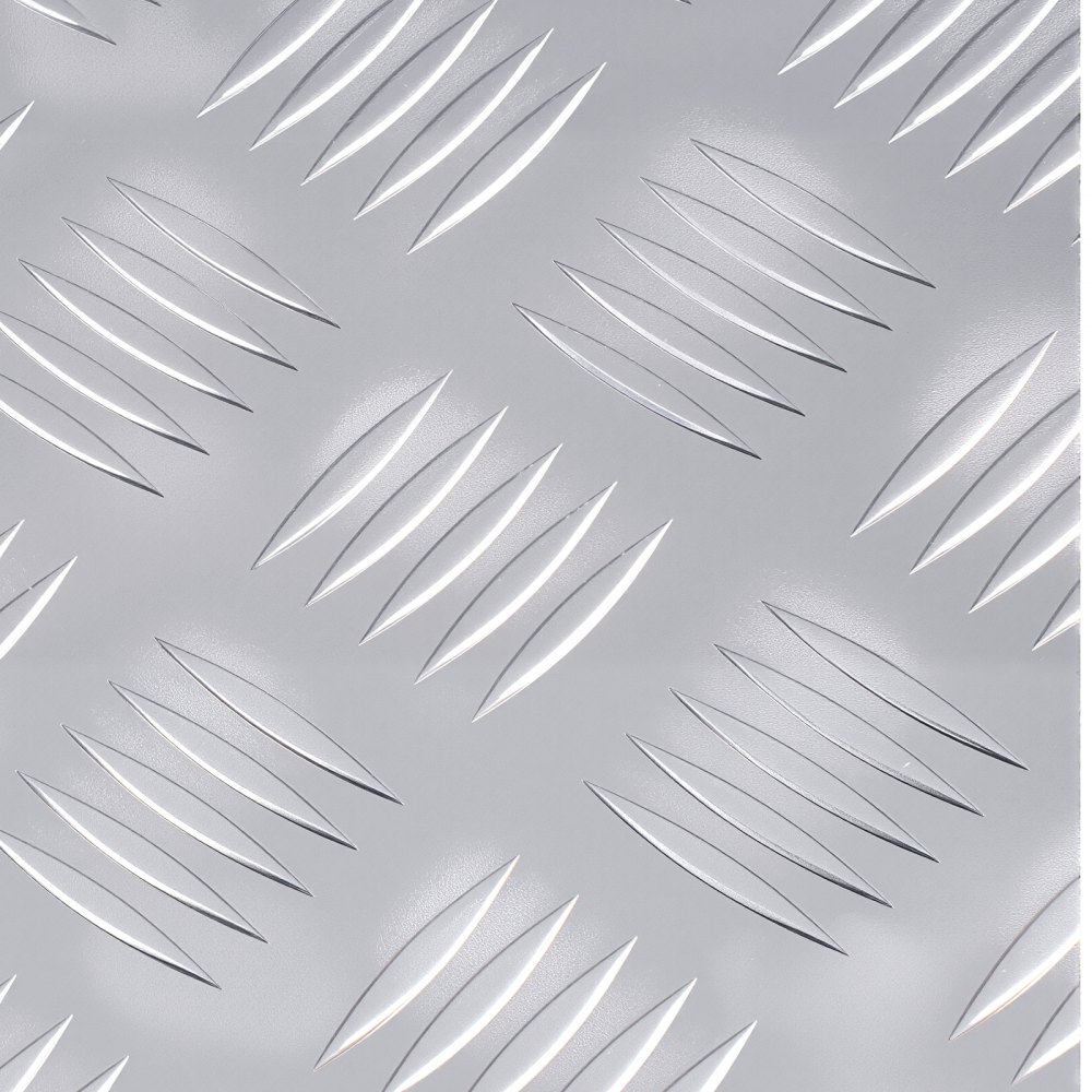 Skrzynia narzędziowa VEVOR z aluminium do przyczepy ciężarowej, w paski (762 x 330,2 x 330,2 mm) z uchwytem bocznym i kluczykiem T-Lock, organizer do przechowywania w przyczepie, srebrna