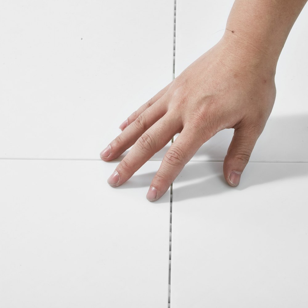 VEVOR Hockey Flooring, 315 x 315 mm, wielofunkcyjne płytki podłogowe, 8 szt., płytki do parkietu tanecznego, tablica treningowa do hokeja, szaro-biała, 0,7 m²/karton