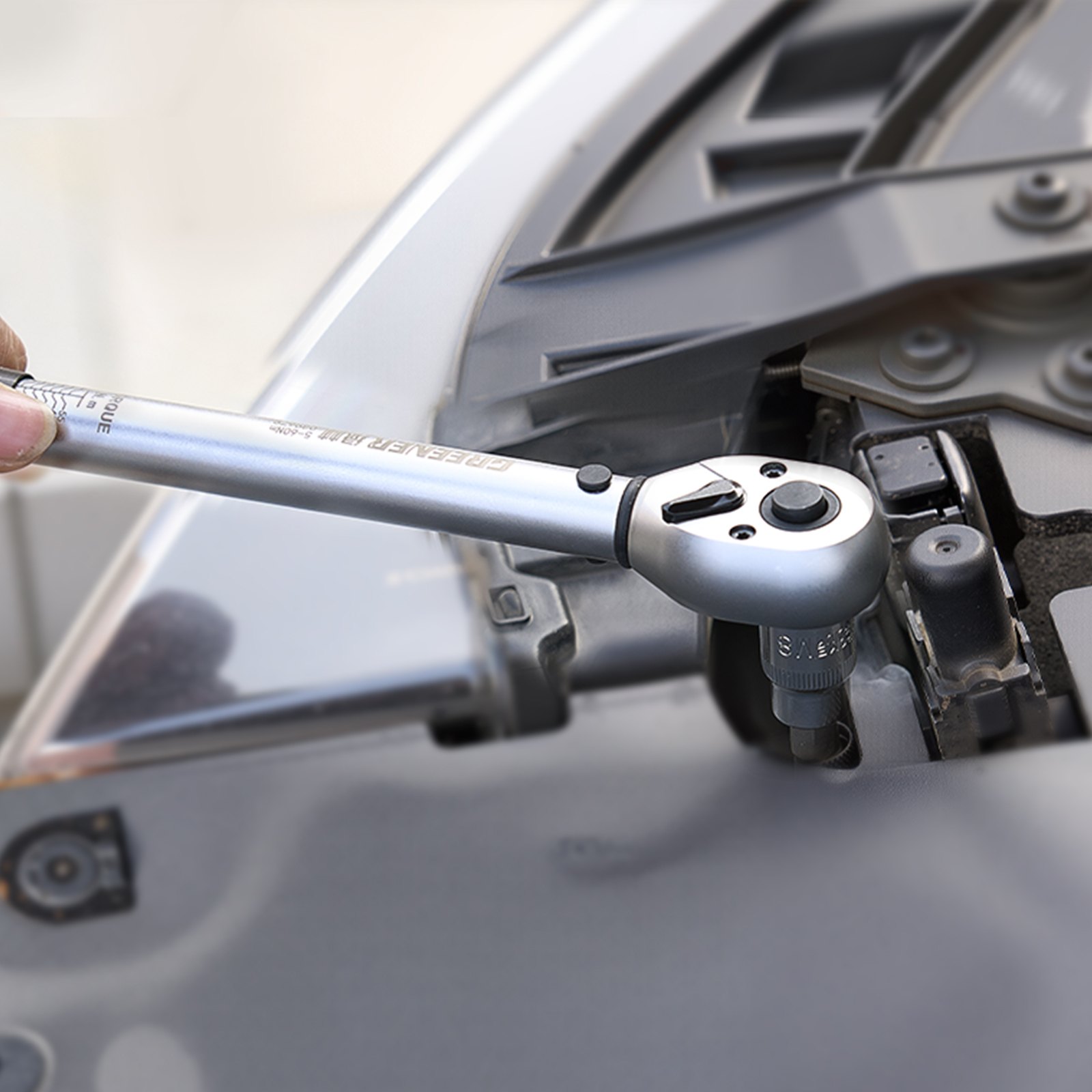 Zestaw nasadek trójkątnych VEVOR XZN, 10 elementów M4 – M18, wysokiej jakości stal chromowo-wanadowa, napędy 1/4 cala, 3/8 cala i 1/2 cala, z ulepszoną walizką do przechowywania, do samochodów