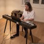 Cyfrowe pianino VEVOR, 88 półważonych klawiszy, standardowy rozmiar, pianino elektryczne, czarne dla początkujących, 600 brzmień, 600 rytmów, USB, MIDI, wyjście audio, gniazdo słuchawkowe, pedał podtrzymujący i głośniki Hi-Fi